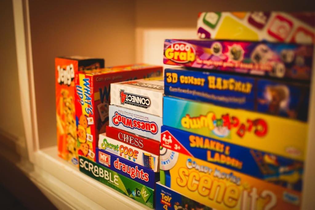 Games And Movies Lounge 7 Bed City Centre Apartment Newcastle Upon Tyne Esterno foto